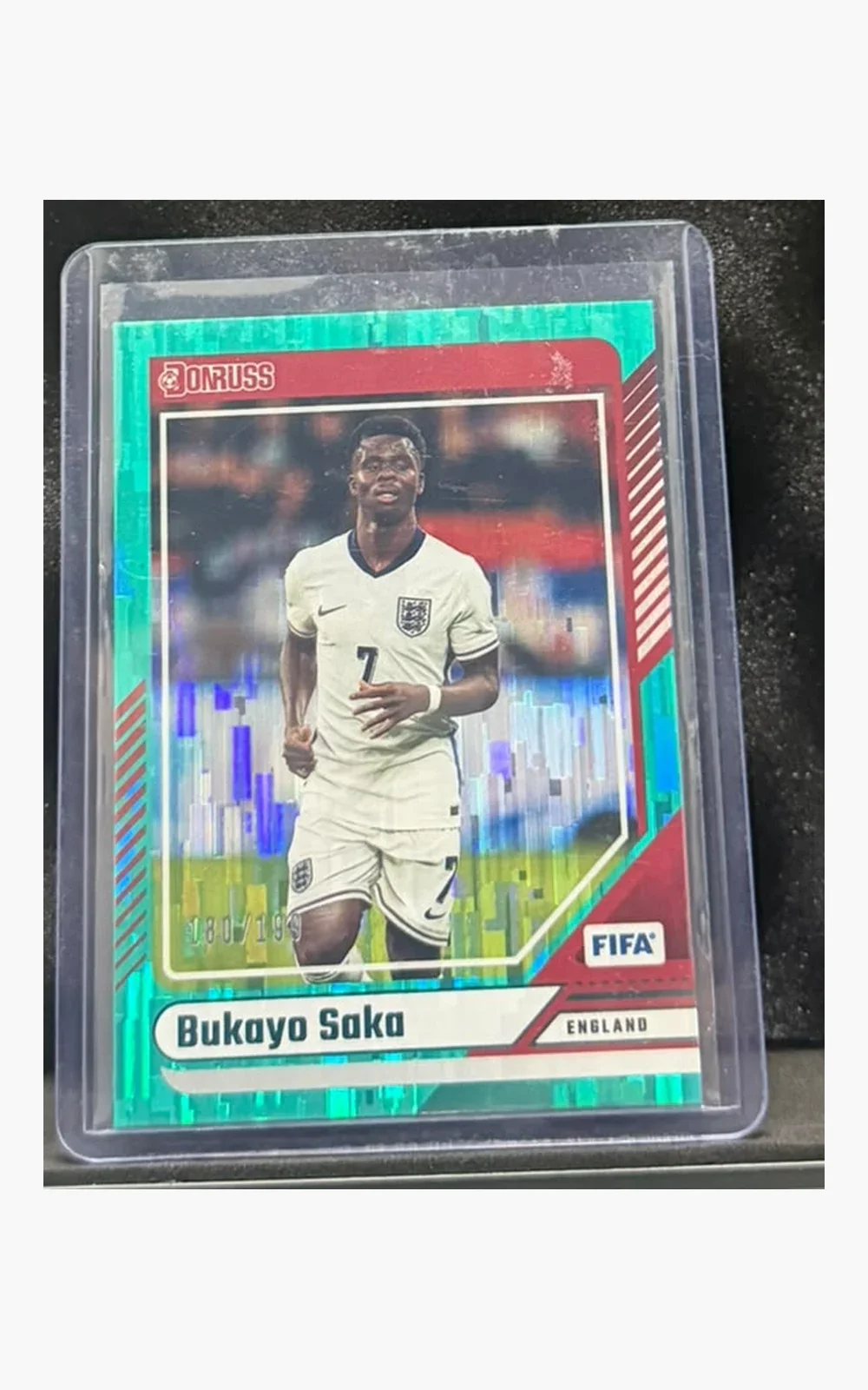 Bukayo Saka – Verde/teal holográfica – 180/199 — 54
